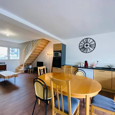 Casa Granda : Maison 5 Chambres- Espace & Parking Trélazé